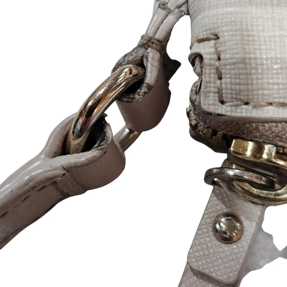 Kate Spade Storybook Fairmount Square Carolyn Crossbody Purse. In Used Condition - Picture 6 of 9